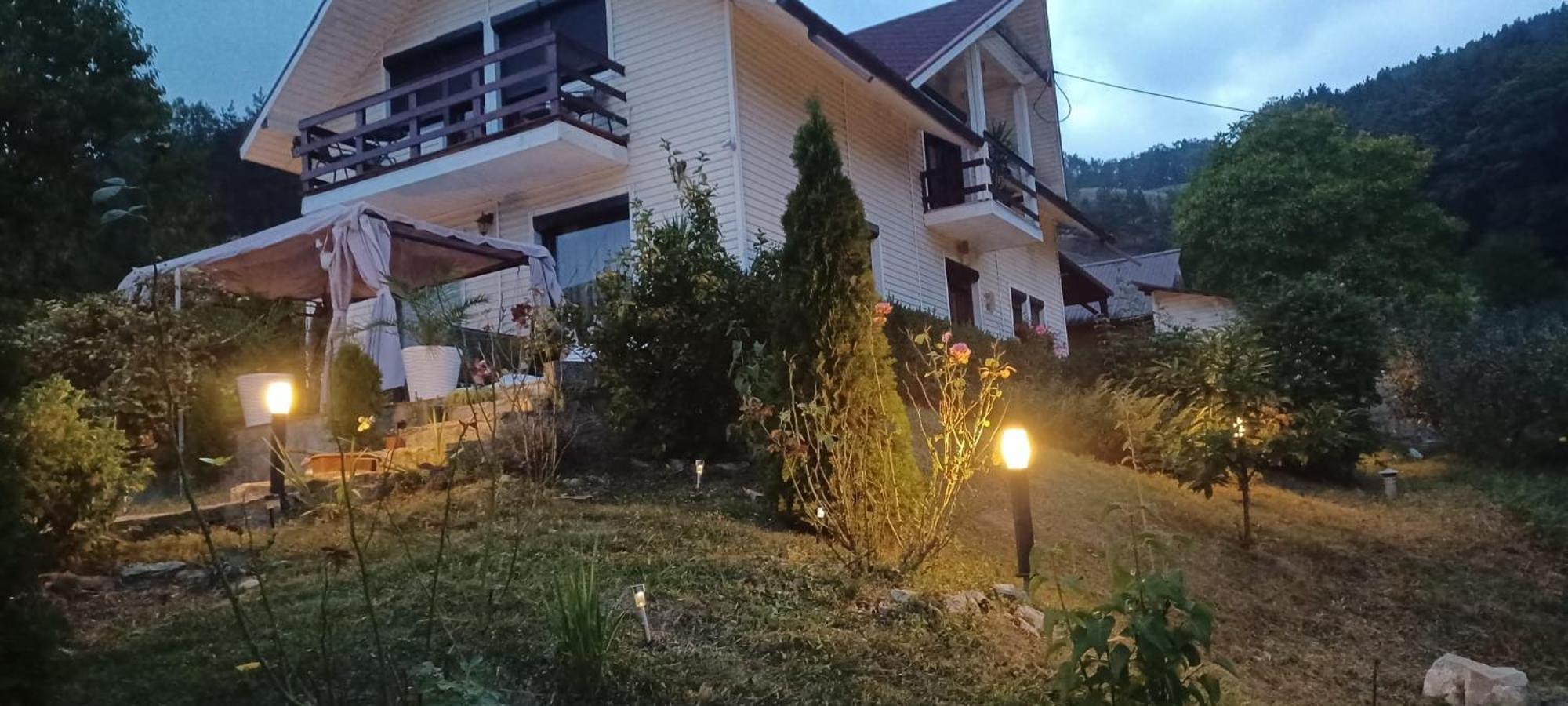 Casa Irina Villa Piatra Neamt Exterior photo